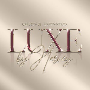 Op de afbeelding: Een logo voor "Luxe by Harvey" met de woorden "Beauty & Aesthetics" erboven. Het woord "LUXE" is in bordeauxrood met een gouden rand, en de woorden "by Harvey" zijn in een gouden scriptlettertype.