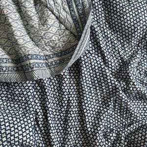 Comforter Quilt Hand Block Printed Cotton Cloth Quilted Throw Blanket Cover for Couch and Bed Lap Bedding Coverlet Oversized Quilt