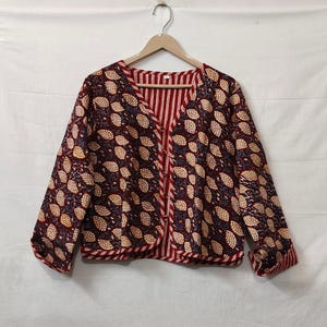 Indian Handmade Cotton Kantha Patchwork Quilted Jacket Block Print Women&#39;s Reversible Coat Clothing Kimono Vintage Valentine Gift for Her