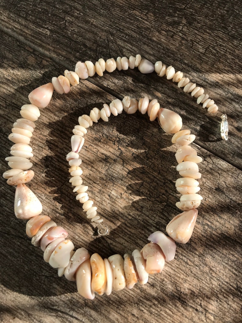 Puka shell lei is the perfect Hawaiian heirloom jewelry