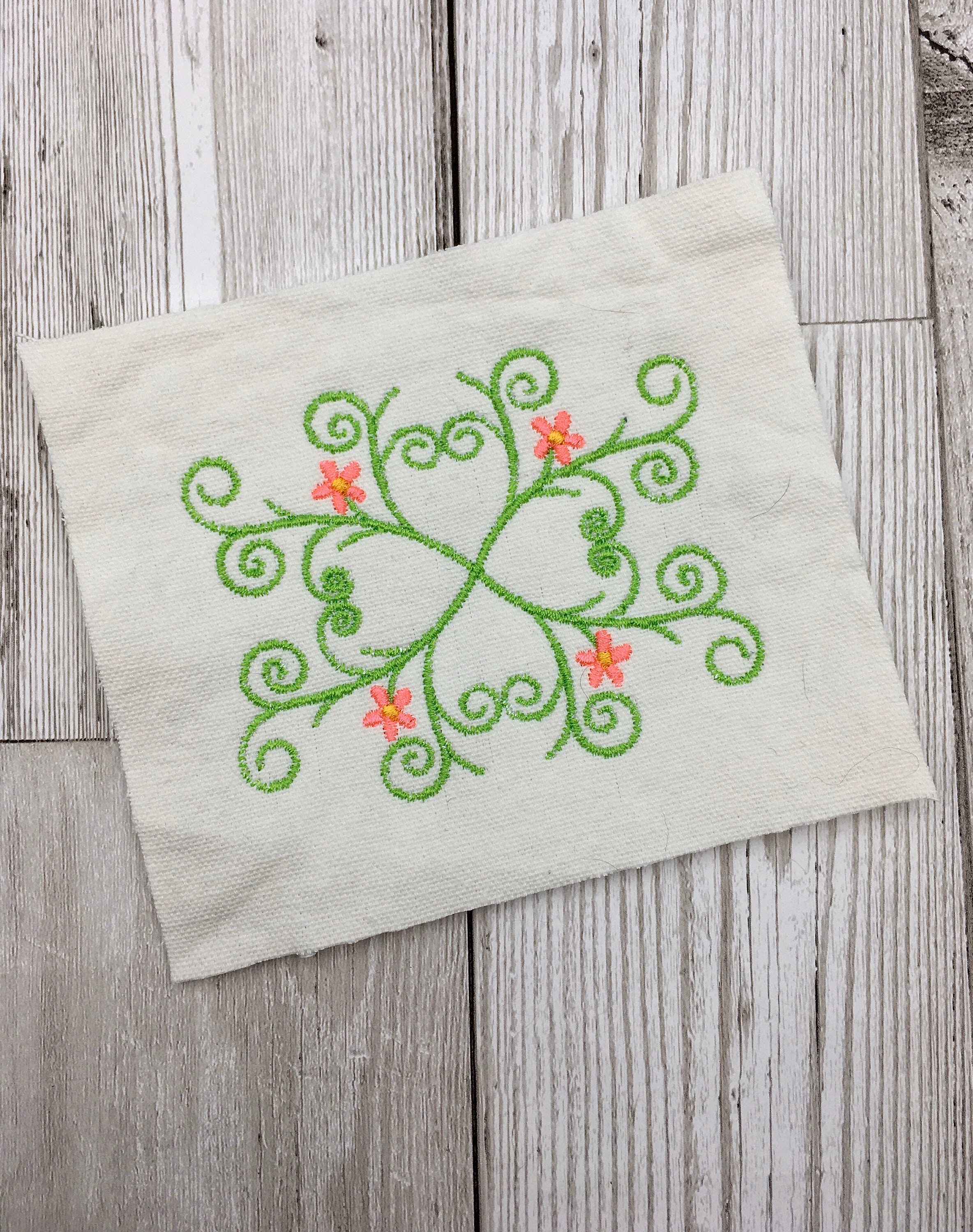 Floral pattern embroidery design. two sizes | Etsy