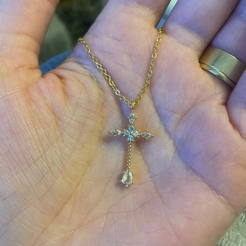DAINTY CROSS NECKLACE main image 0