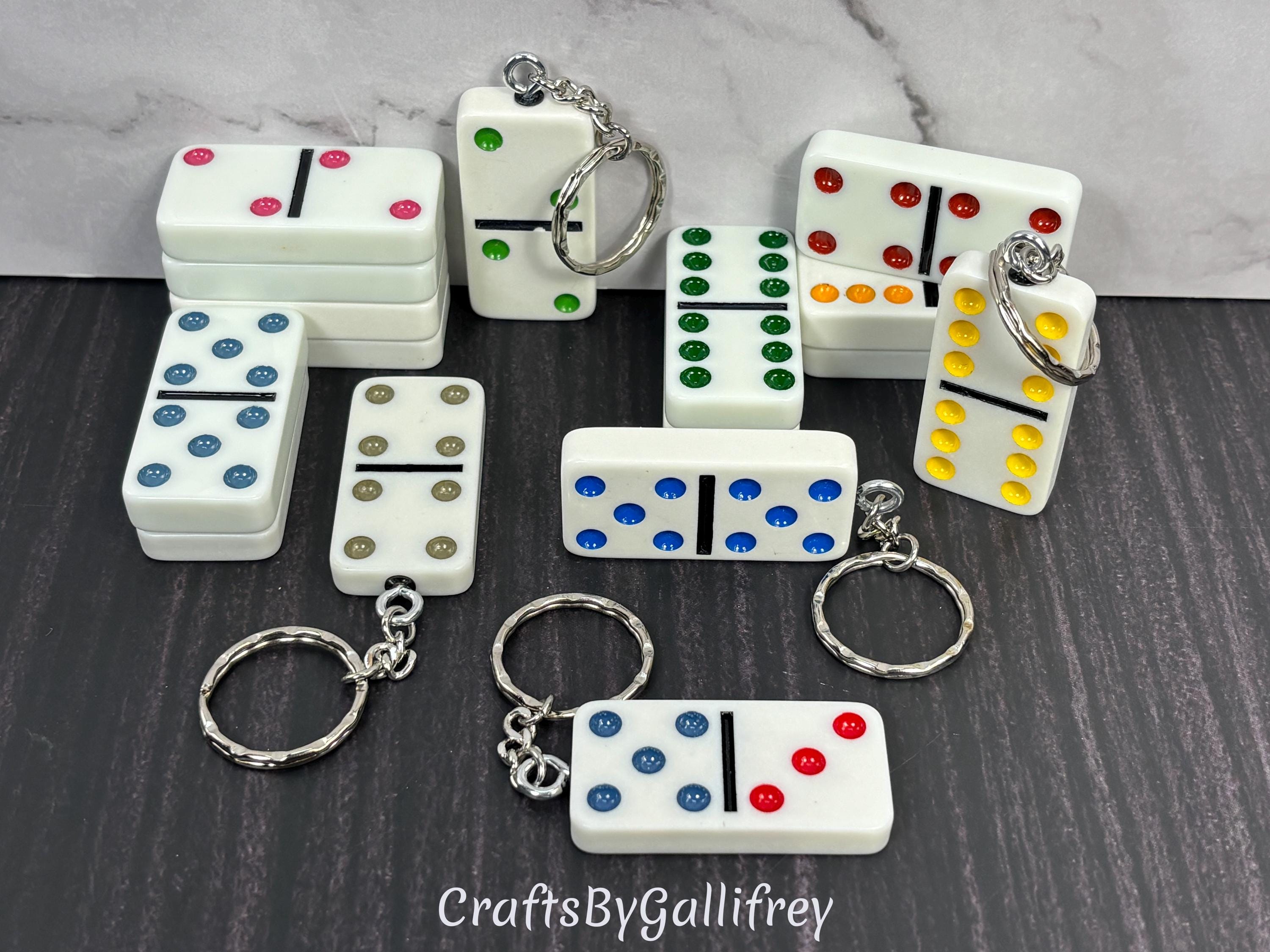 ドミノピザ　dominos 1845CONTESTカラビナ　キーホルダー Authentic Domino Keychain - Pick the Tile | Double Six Dominoes