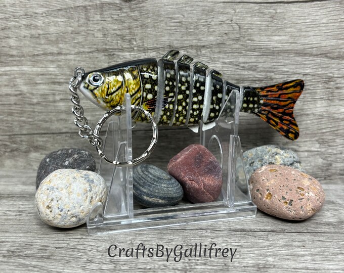 Personalized Realistic Fishing Lure Keychain | Boat Keys | Lake House Keys | Fishing Keychain for Anglers | Gifts for Dad | Boyfriend Gifts