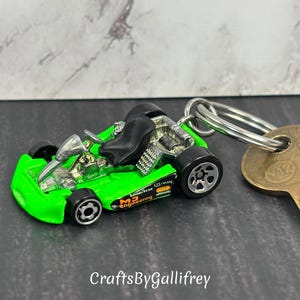 Go Kart Hot Wheels Keychain - Collector No. 651 | Die-Cast Zipper Pull | Racing Gift | Custom Backpack Accessories