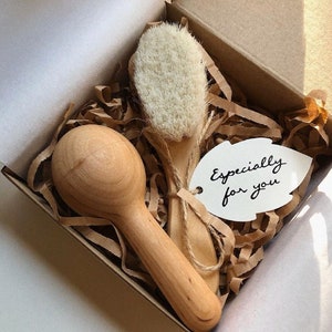 Newbaby Geschenk-Set Baby Haar bürste personalisierte Baby Pinsel Baby Geschenk Baby Pinsel Box weiche Bürste Holz Pinsel Montessori Spielzeug Holz Rassel
