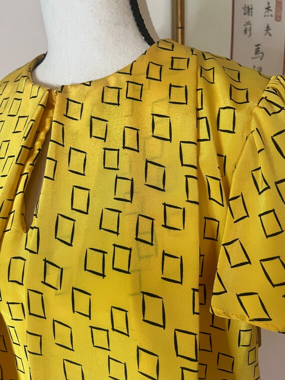 Yellow and Navy drop waist 1980s dress, geometric… - image 7