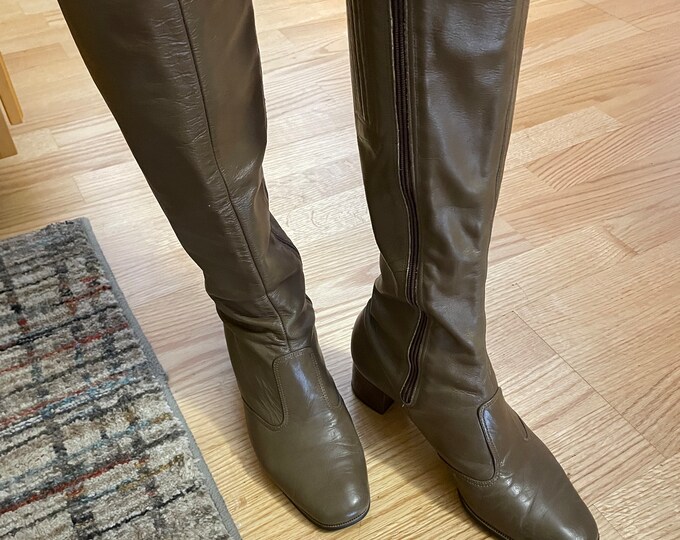 Vintage 1970s Cobbies Go-go Style Tall Boots - Etsy