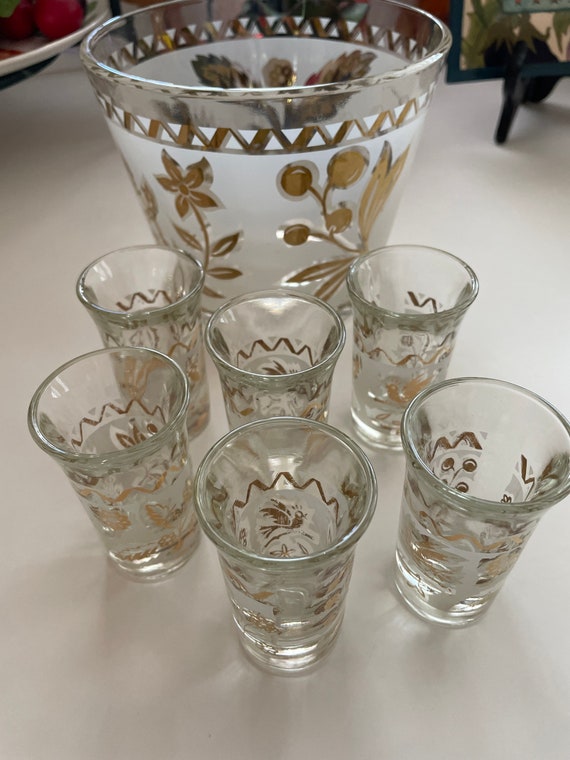 Vodka shot glasses hotsell ice bucket set