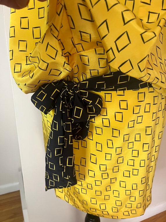 Yellow and Navy drop waist 1980s dress, geometric… - image 4