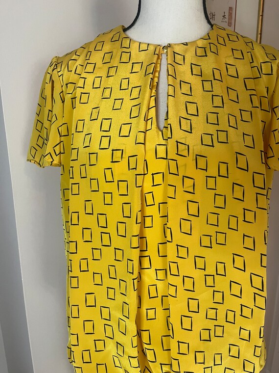 Yellow and Navy drop waist 1980s dress, geometric… - image 6
