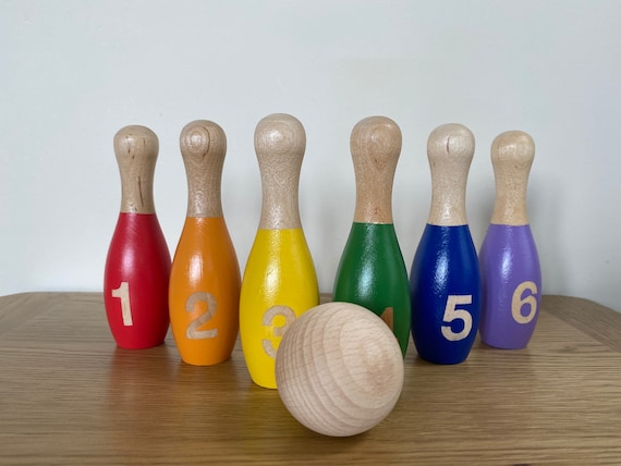 Set di birilli in legno numerati per bambini, birilli da bowling,  giocattoli in legno, arredamento camera da letto in legno, regali di  Natale, decorazioni arcobaleno. -  Italia