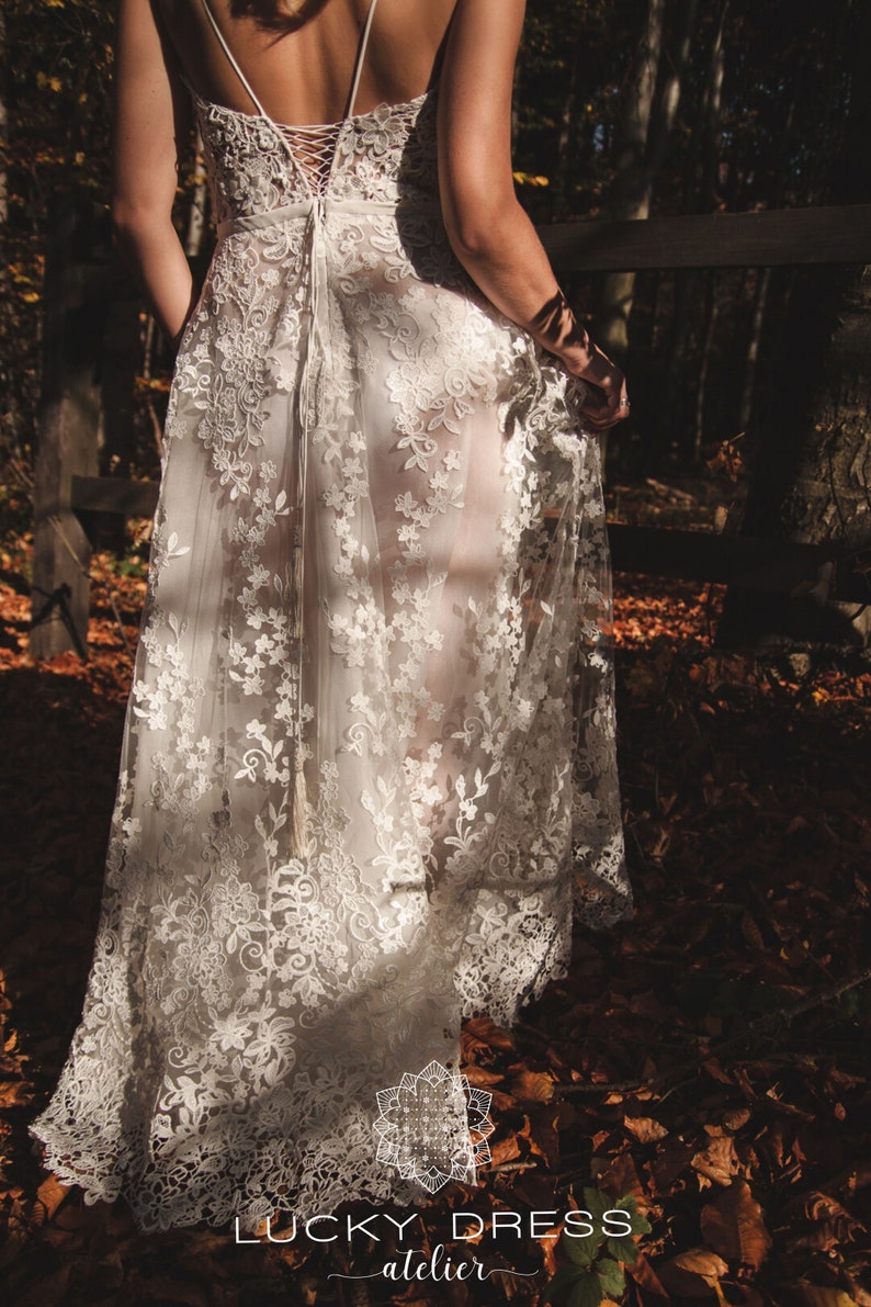 Ready to ship wedding dress US 4 / Floral wedding dress lace | Etsy