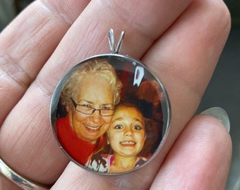 Custom photo pendant