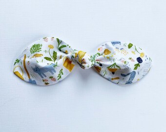 Spring Gardening Kitty Hair Bow: Hand-Knotted Cotton Top Knot
