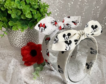 Classic Mouse Inspired Bow Headband: Retro Theme Park Accessory