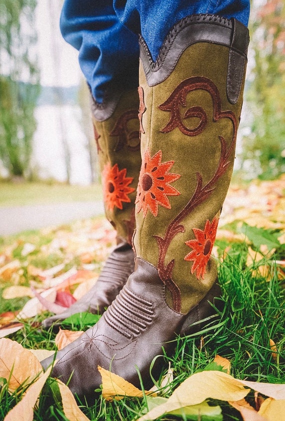 Western fall floral western boot