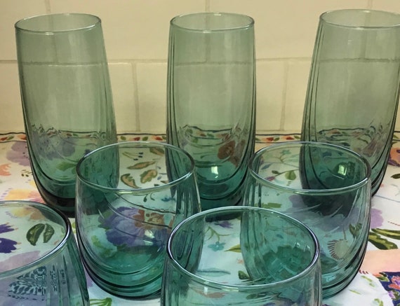 Vintage Turquoise Drinking Glasses Modern Swirl Design 