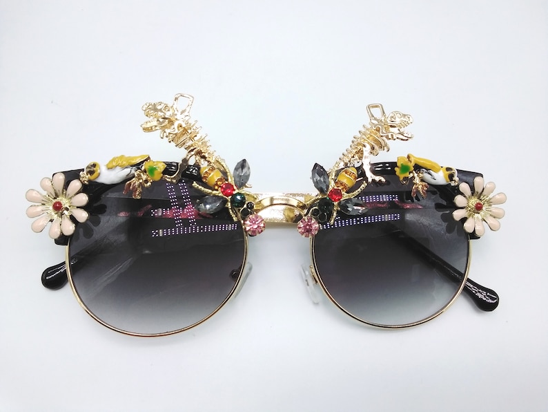 Futuristic dinosaur fashion round sunglasses high fashion glasses frame