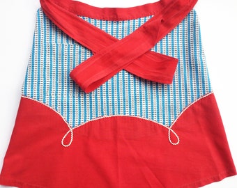 Vintage half apron with pocket, red, white and blue cotton fabric, 1960s kitchen linens