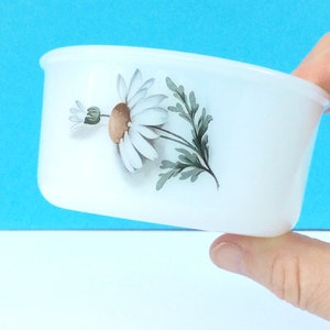 Arcopal daisy ramekin, small milk glass bowl, Made in France, rustic kitchen decor