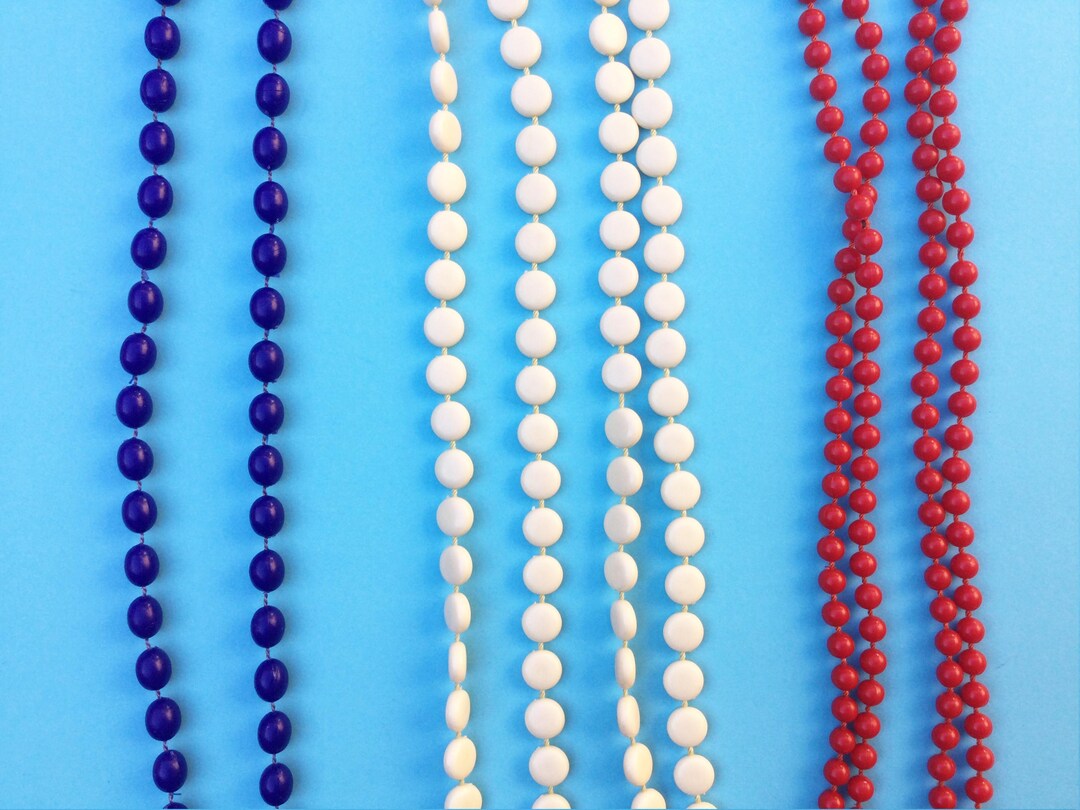 Vintage Red, White & Blue Bead Necklaces: 1970s Flapper