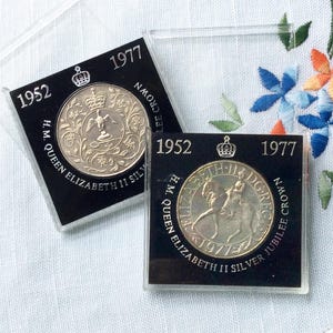 1977 年エリザベス 2 世女王コイン、シルバー ジュビリー クラウン