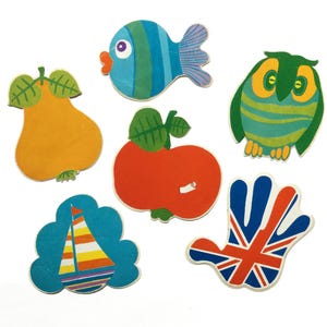Ensemble d'autocollants vintage, Jan Pienkowski pour Gallery Five, autocollants découpés avec des matrices des années 1970, lot de 6 avec poisson, hibou, pomme, poire, yacht et main Union Jack