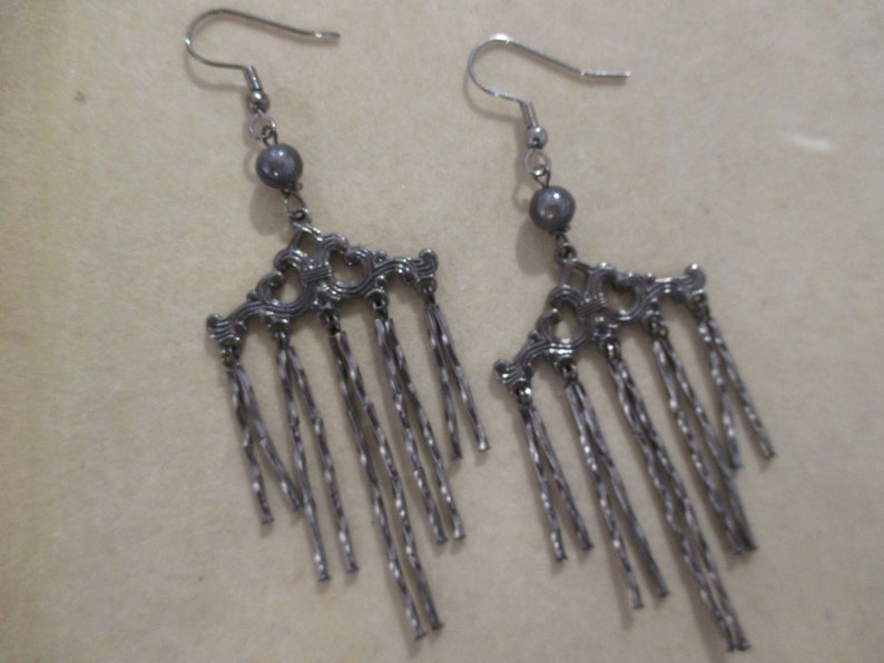 Chandelier style earrings black metal