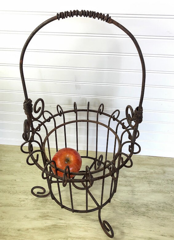 Vintage Rustic Wire Basket Planter Farmhouse Cottage Garden Etsy