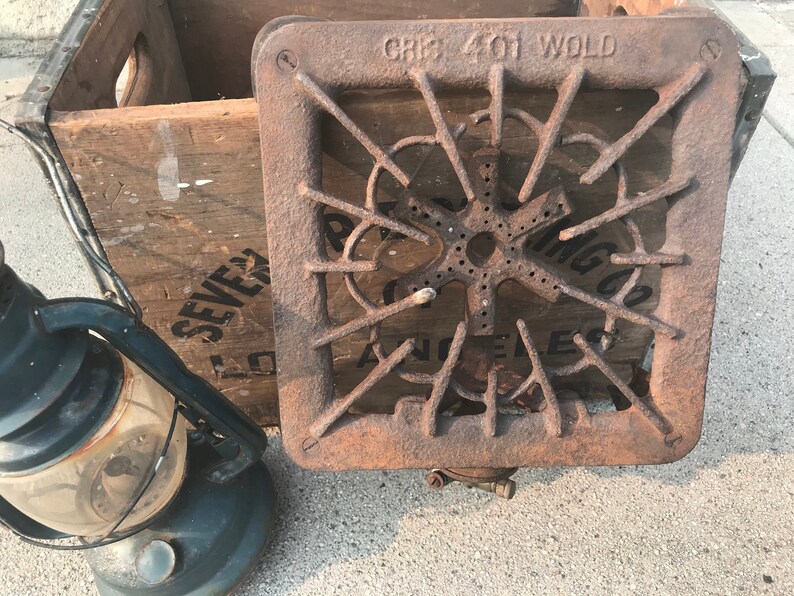 Antique GRISWOLD Cast Iron Single Burner Stove, Vintage Camp Cottage Cabin Decor, Rustic Kitchen