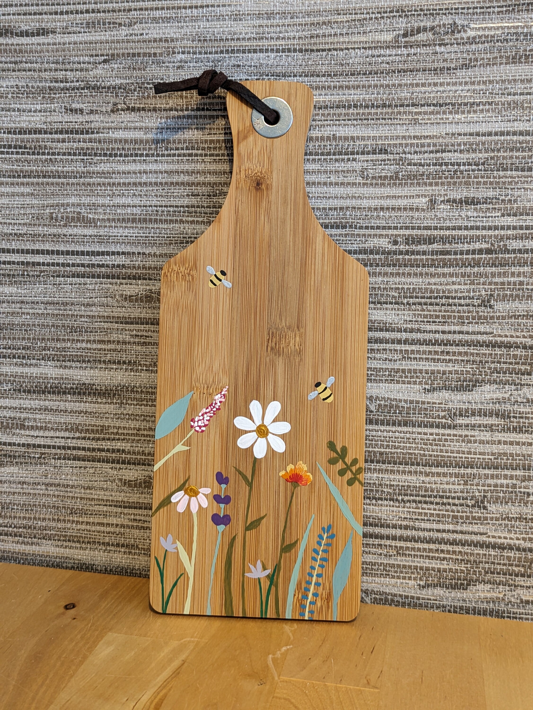 Decorative handpainted chopping board. Kitchen decor. Floral art. Flowers. Bamboo chopping board. Kitchen art.