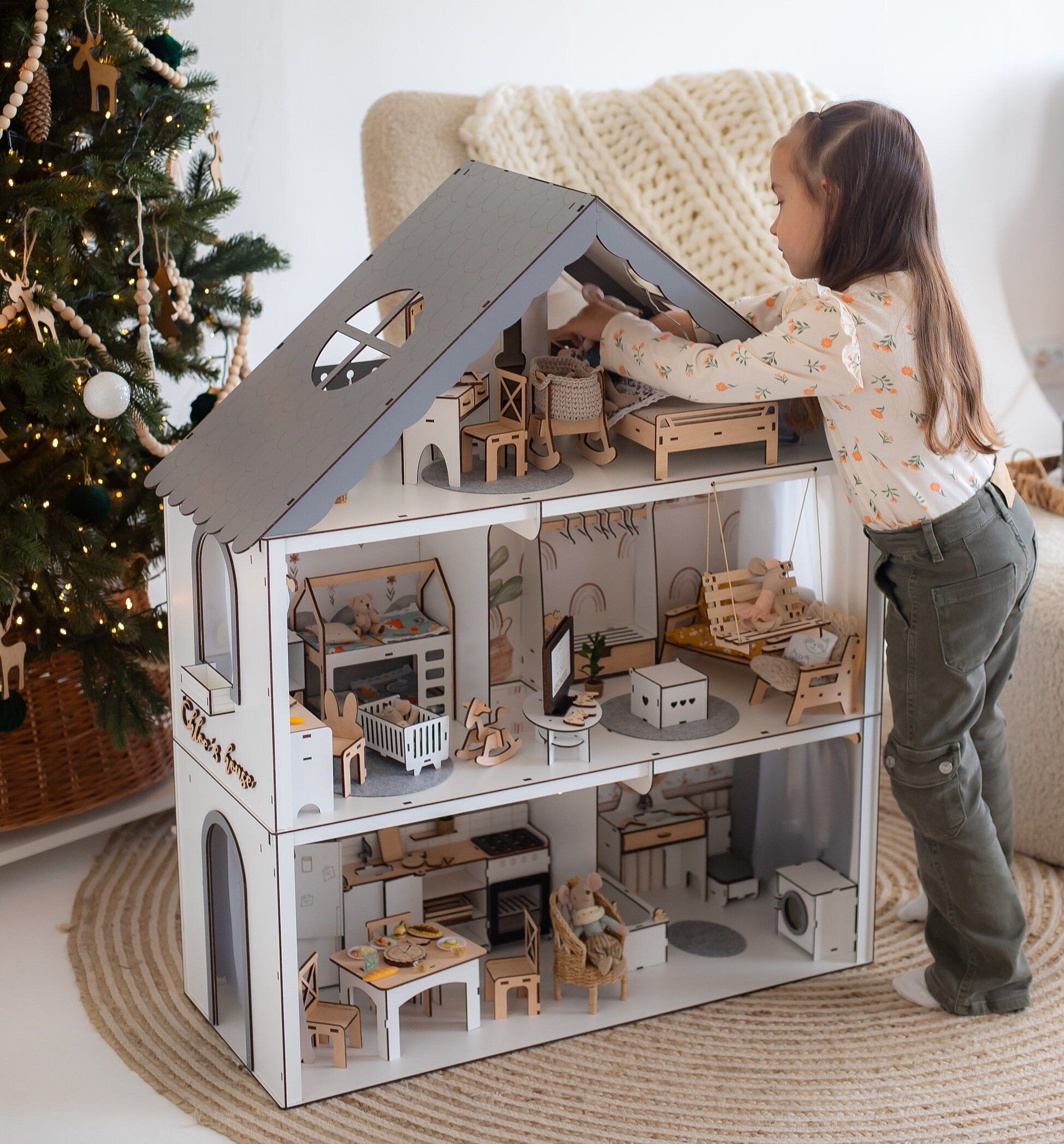 Dollhouses 