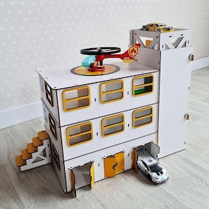 Toddler boy birthday gift toy montessori custom name personalised toy car storage garage play house 2 6 5 4 3 year old