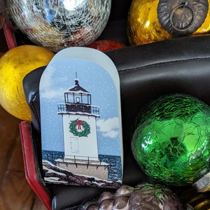 Cat&#39;s Meow Winter Collection - Fort Pickering Lighthouse