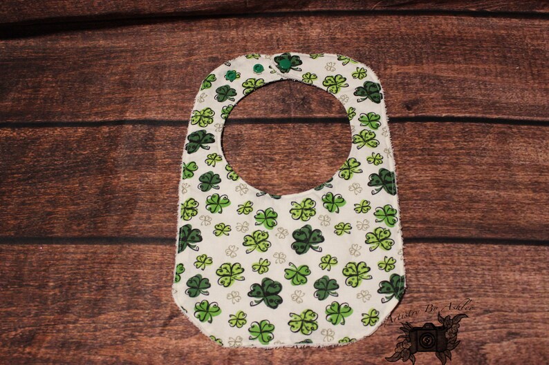 Light Shamrock Bib