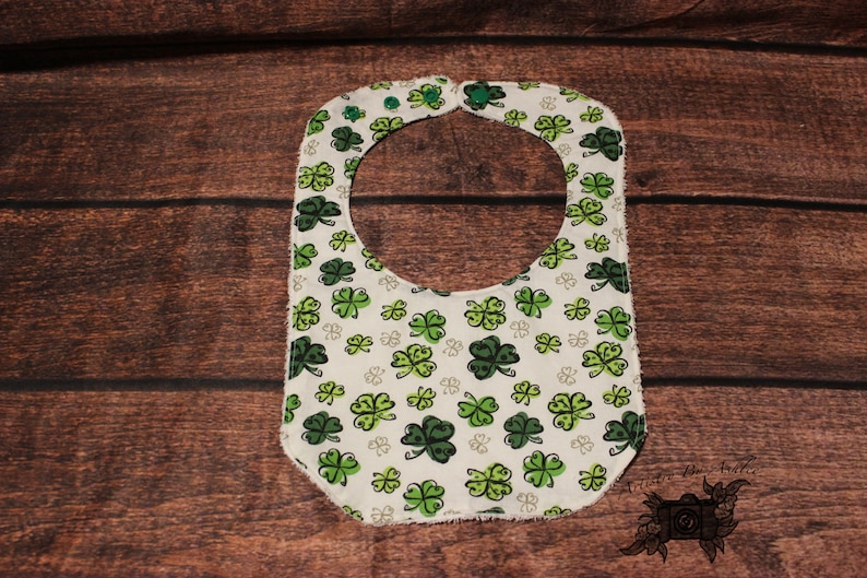 Light Shamrock Bib