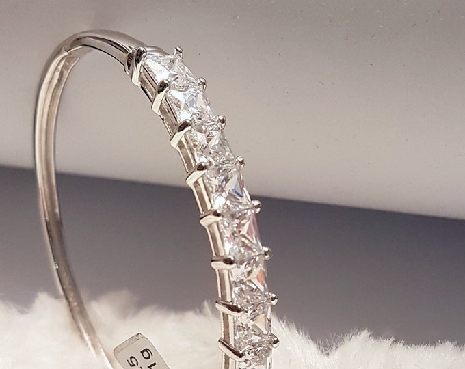 Stunning Silver Sterling 925 zirconium bracelet, Adorable Silver big gemstone bracelet, gift for her gorgeous bracelet