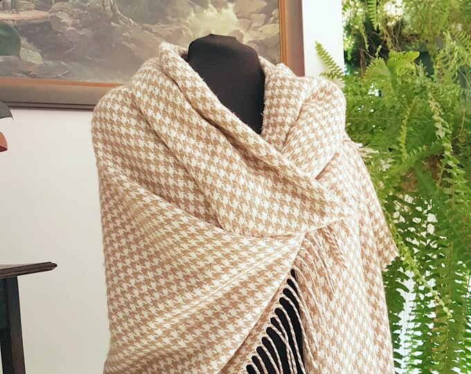 Pied de poule Check large unisex shawl,large houndstooth pattern beige elegant cape shawl throw,huge plattered frill,houndstooth scarf large