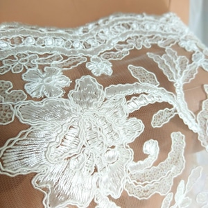 Italy elegant richly mesh embroidered ivory guipure with sequins elements, bridal/wedding dress/christening dress/communion elegant guipure