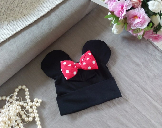 Mouse ears girls hat, mouse ears beanie, Polka dot bow ears black hat