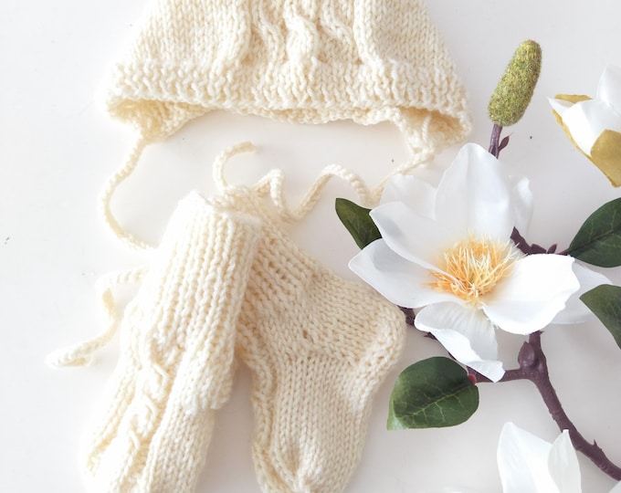 Newborn baby 2pcs Warm soft sheep cable knitted wool set, knitted woollen socks and hat, ivory baby woollen warm clothes set