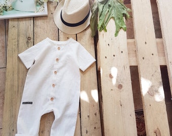 White linen long sleeve neutral baby baptism romper,coming home,linen baby playsuit/jumpsuit/sleepsuit,Weißer Leinen Strampler