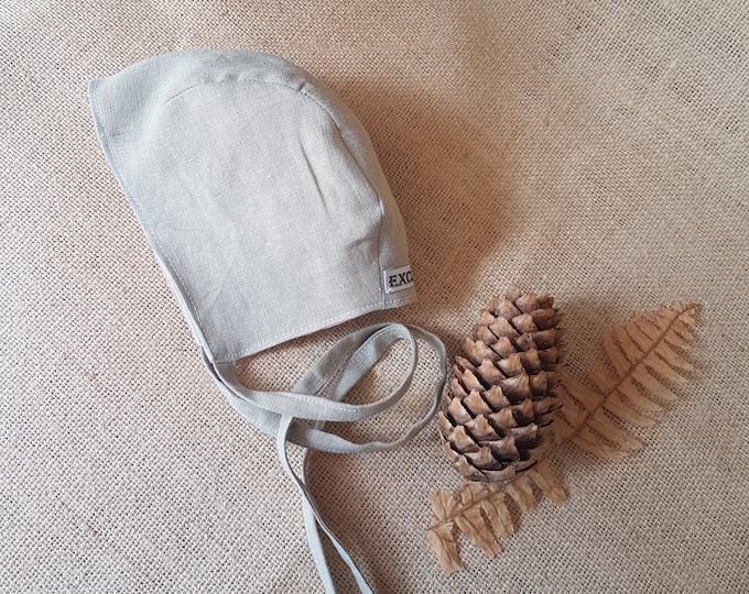 Beige unisex baby bonnet, Gender neutral classic linen  bonnet, Beige natural linen girl/boy bonnet, Leinen fur Neugeborene