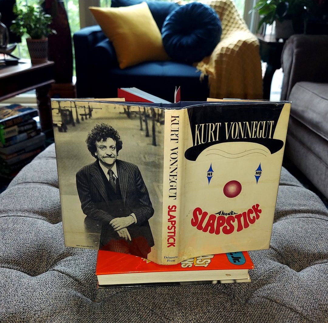 Slapstick by Kurt Vonnegut, Hardcover New York Delacorte Press, 1976 First Edition/first Print