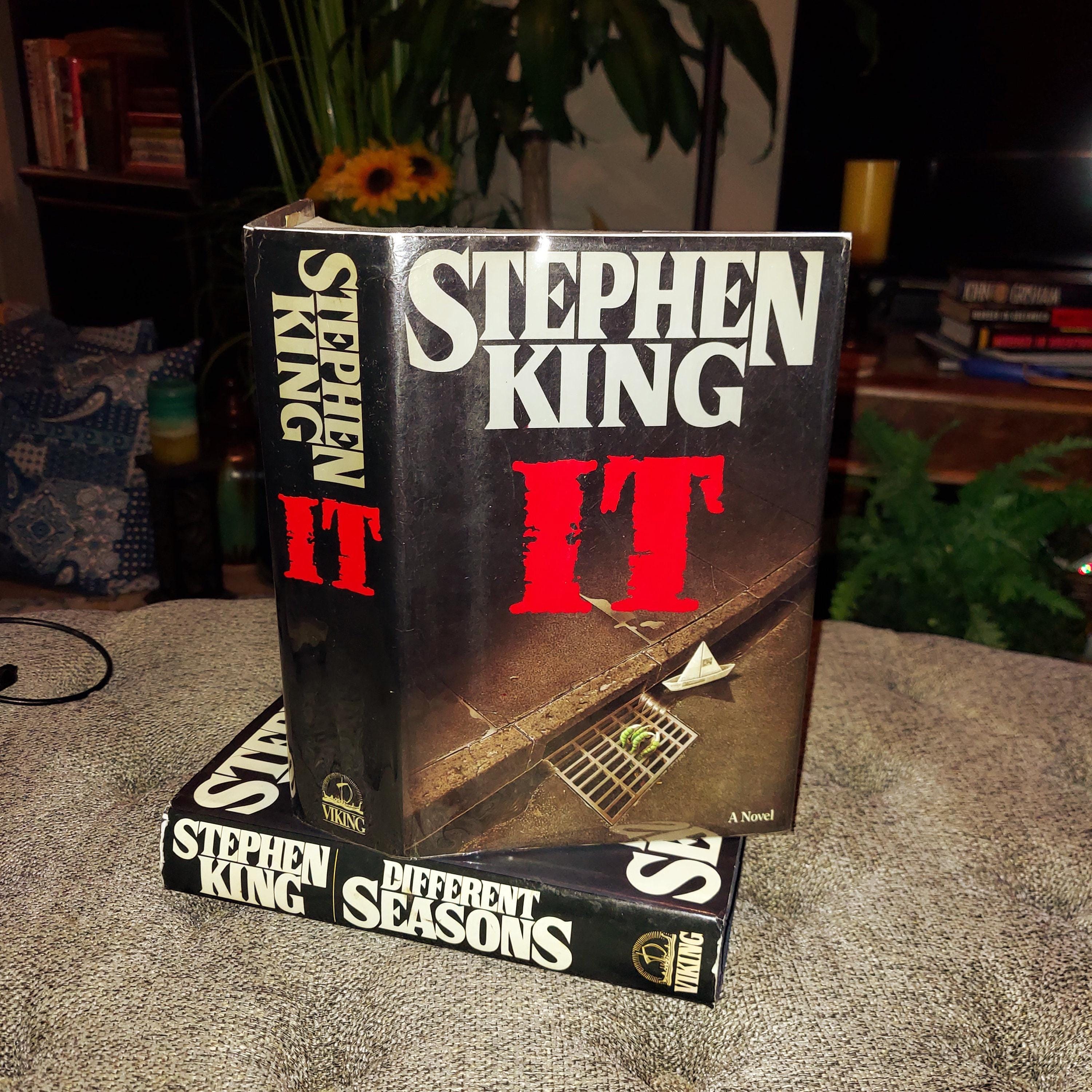 IT by Stephen King, 1986 First Edition, Horror Novel With Dust