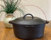 Vintage Wagner Ware Sidney-O- Cast Iron 1268 E Dutch Oven Stock Pot Stew Pot With Bail Handle and Lid.