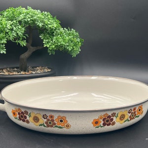 Vintage  Porcelain Enamel Roasting Pan Cookware Harvest Blossom.  Made In Spain.