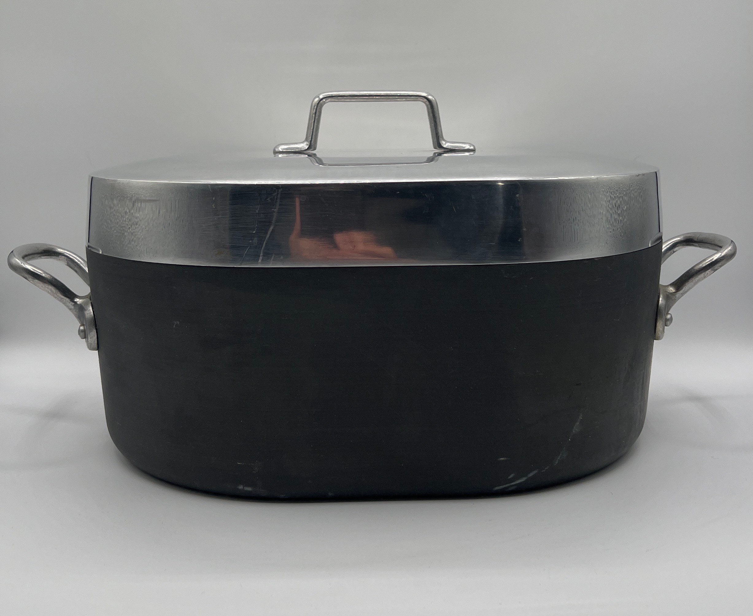 Magnalite Professional GHC 2 Quart Anodized Aluminum Saucepan Pot with Lid