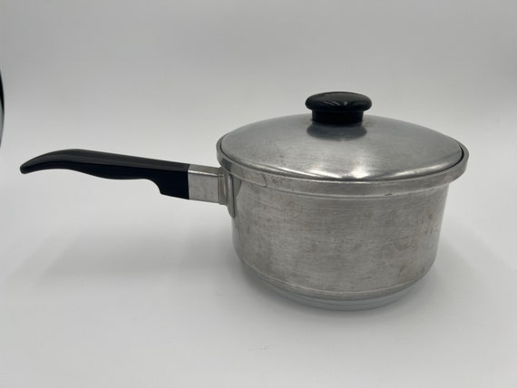 Vintage Kitchen Craft West Bend Aluminum 2 1/2 Qt. Sauce Pan. With